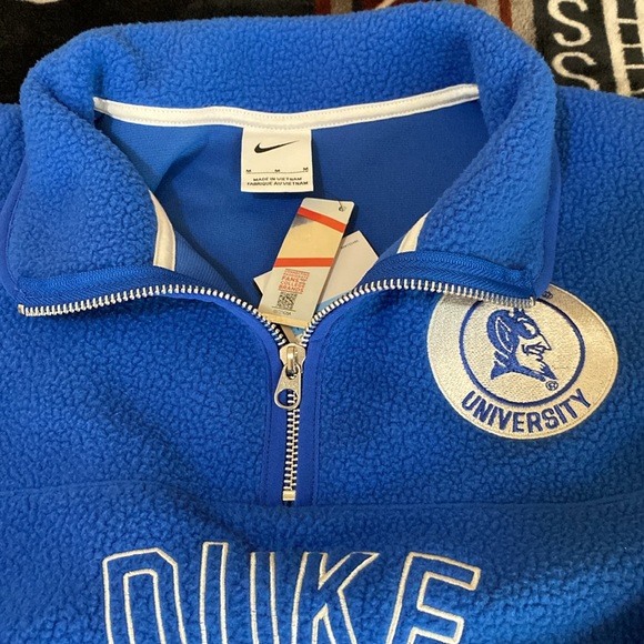 Woman’s sweater - Picture 3 of 5